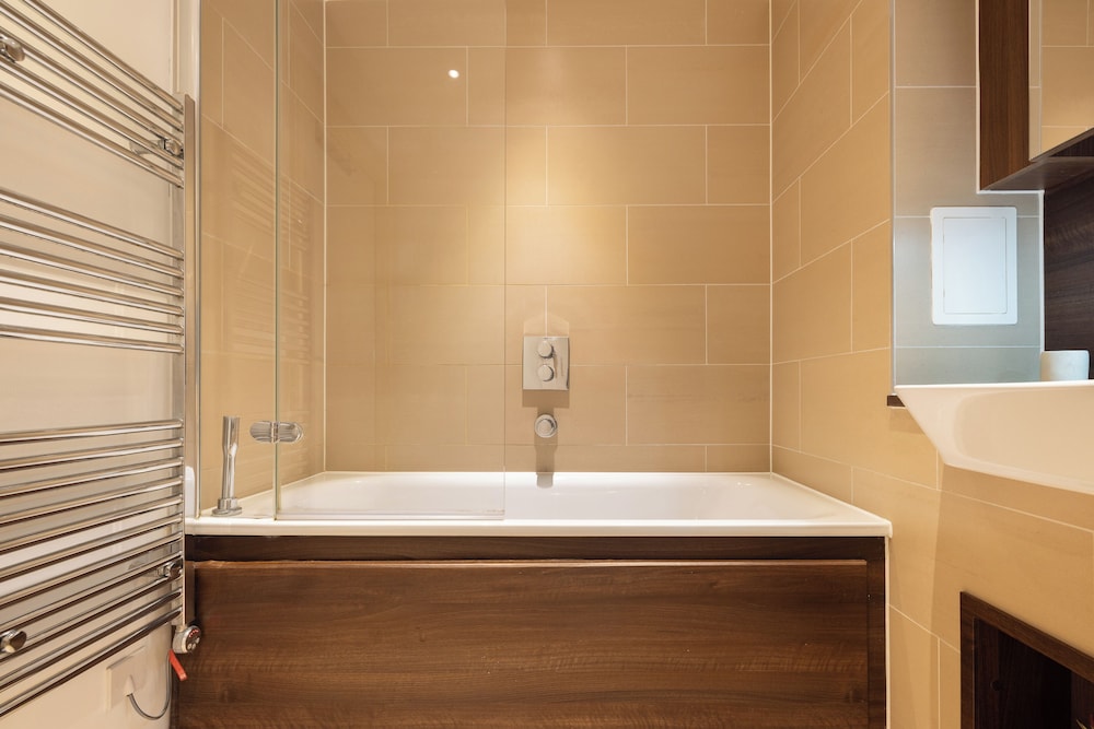 Contemporary Flat In Islington