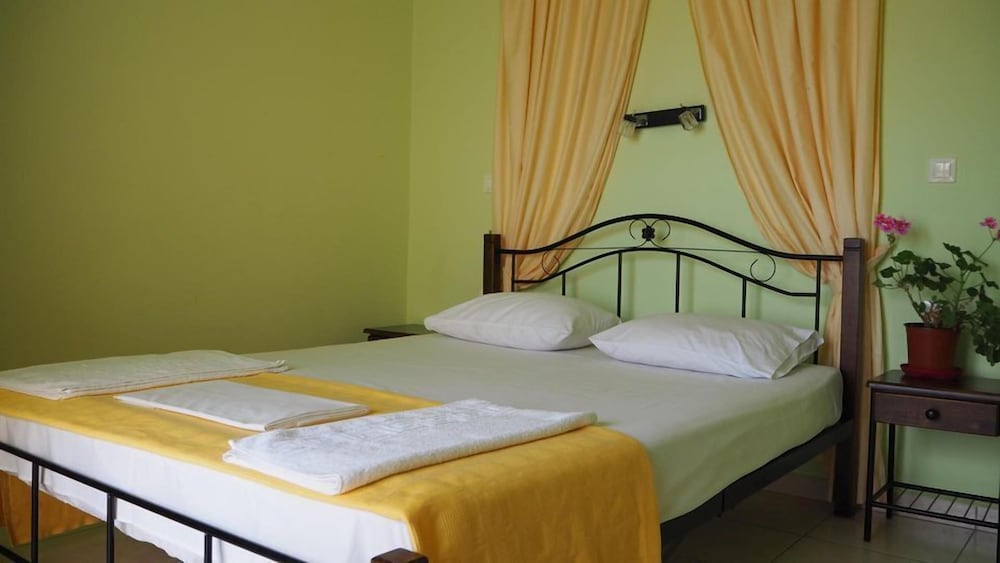 Armonia Apartments
