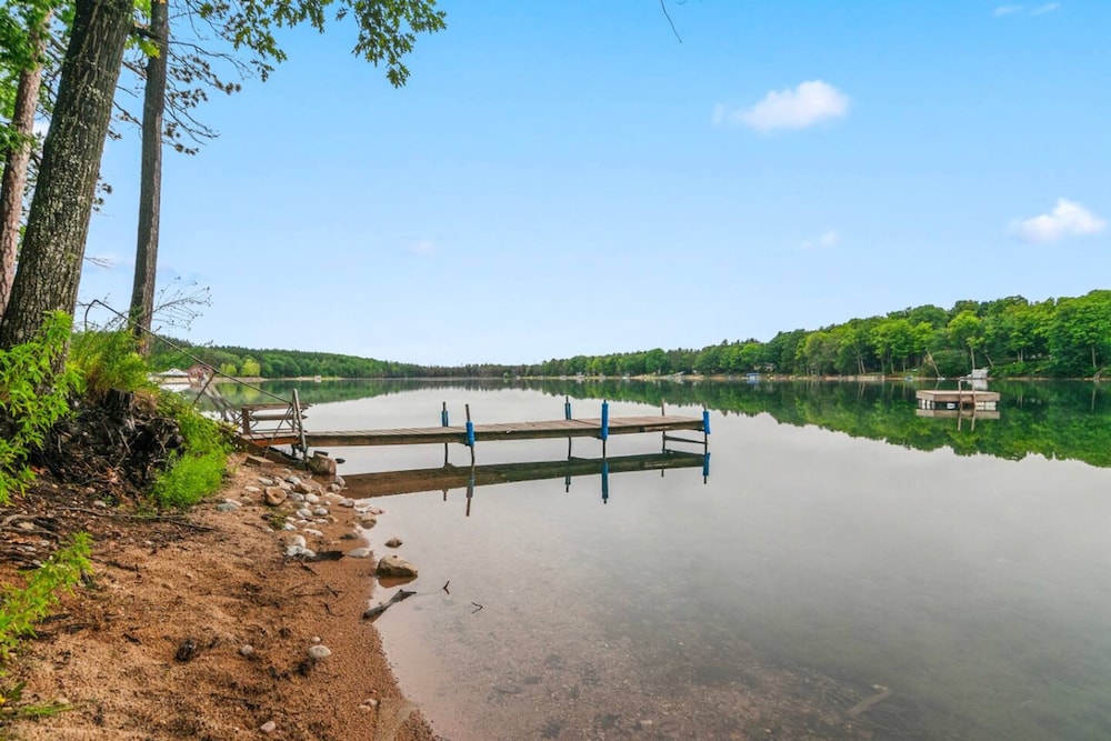 Lakeside Getaway pet Friendly