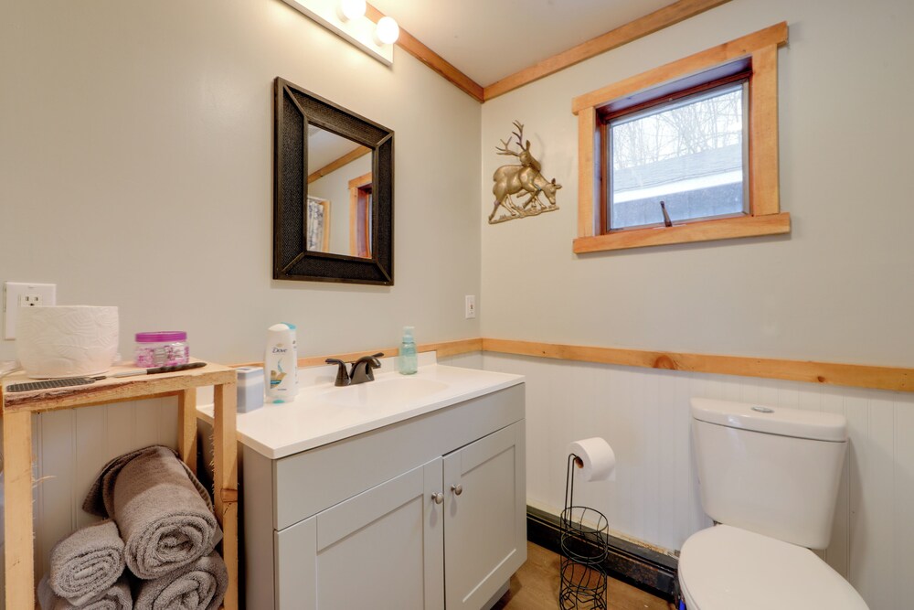 Fall Festival Retreat: Cabin w/ Deck & Yard!