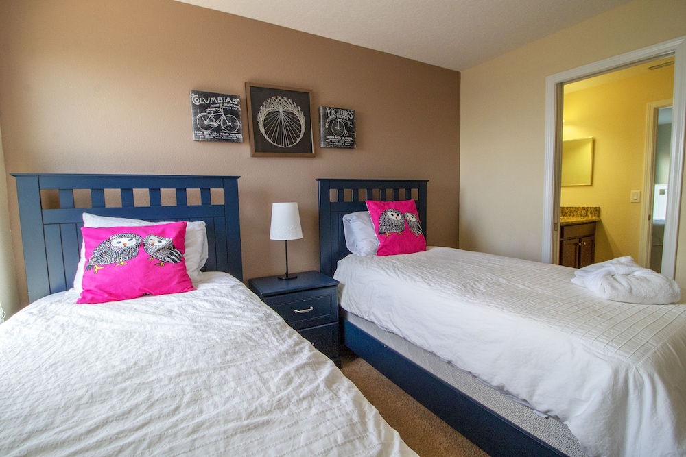 Champions Gate 9029 - Image 4