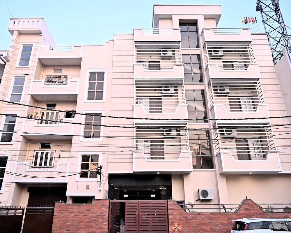 Atharv Kaashi - Behind Sigra Sports Stadium