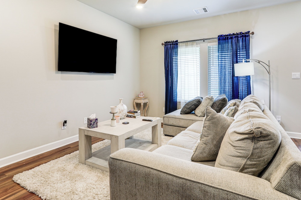Explore Baton Rouge & Lsu: Family Home w/ Yard