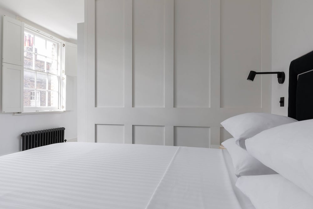 Whittlesey Street II by Onefinestay
