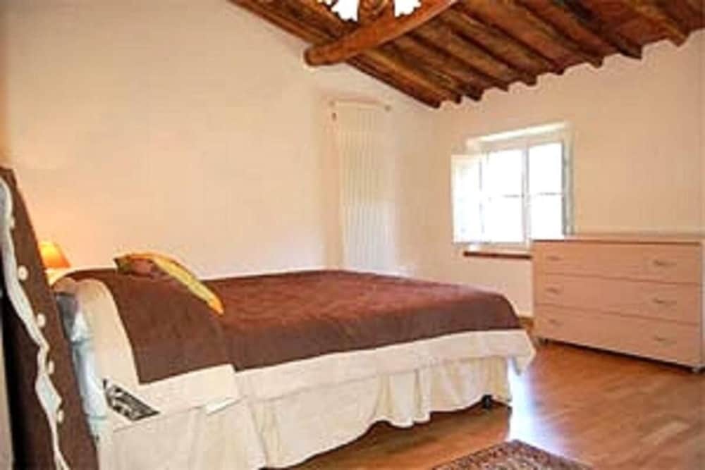Villa Tiglio en Capannori — hotel room