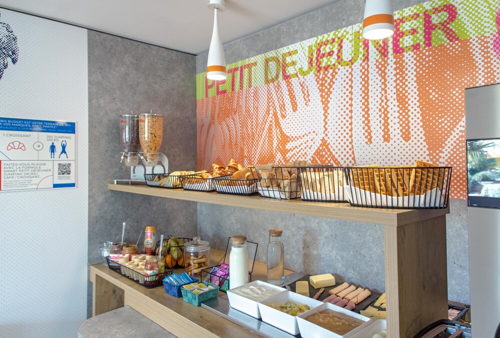 Frejus Vacations - ibis budget Frejus Saint-Raphael Capitou A8 - Property Image 11