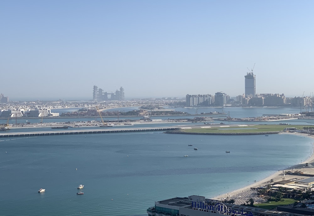 Pelicanstay Seaview Suites in JBR Walk