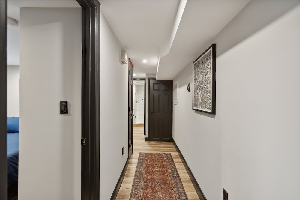 Charming 2BR Townhouse Condo in Heart of DC