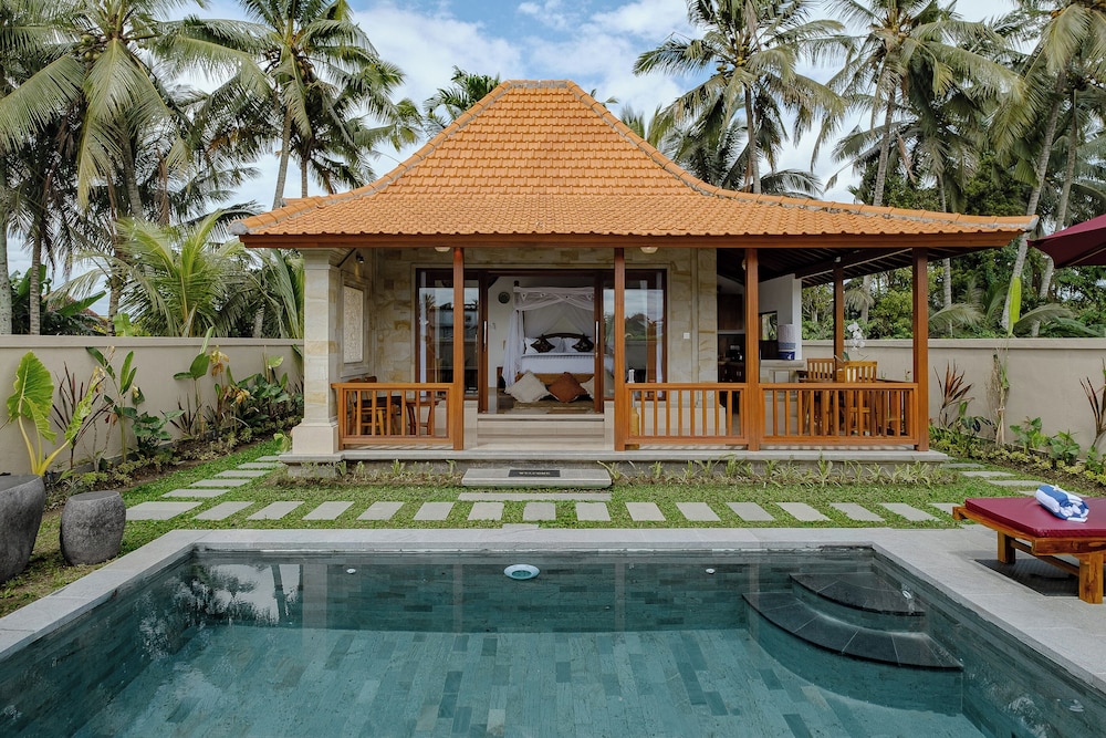 Prabawa Ubud Villa