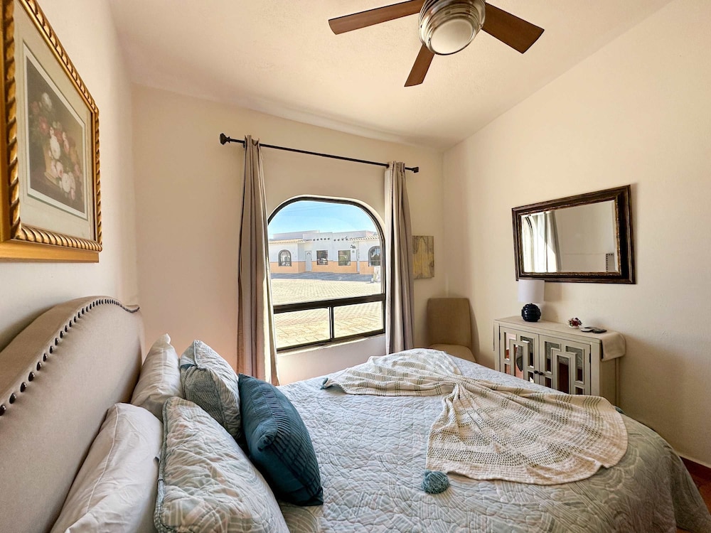 Mexican Ambience Townhome With Pool 1