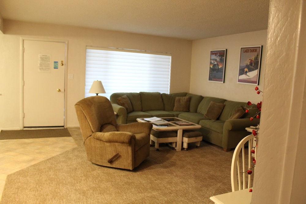 Altomare's Bavarian Ge 1148ha 3 Bedroom Condo