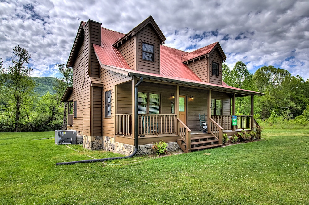 Mountain Creek #3584 by Aunt Bug's Cabin Rentals