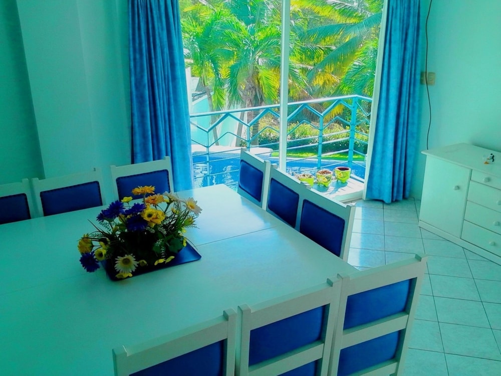 Villa Paraiso Res. Conejos