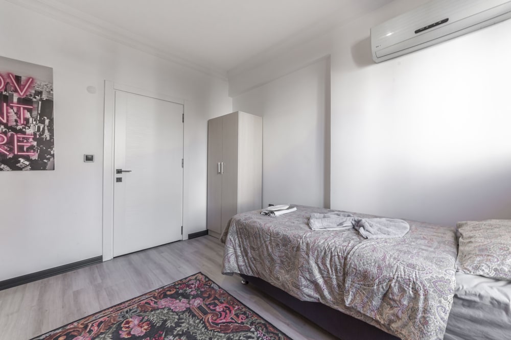 Melissa's Suites