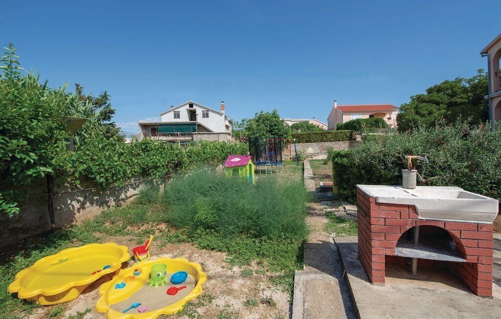 Holiday Home Joanna view 4