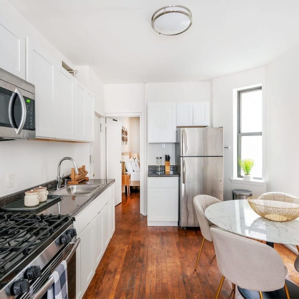 1288-3rn New Renovated 1 Bedroom in UES