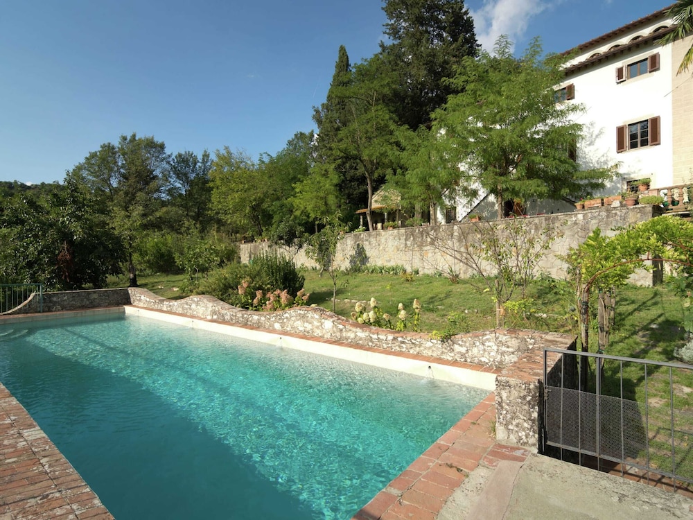 Charming Villa With Pool in Florence photo 4