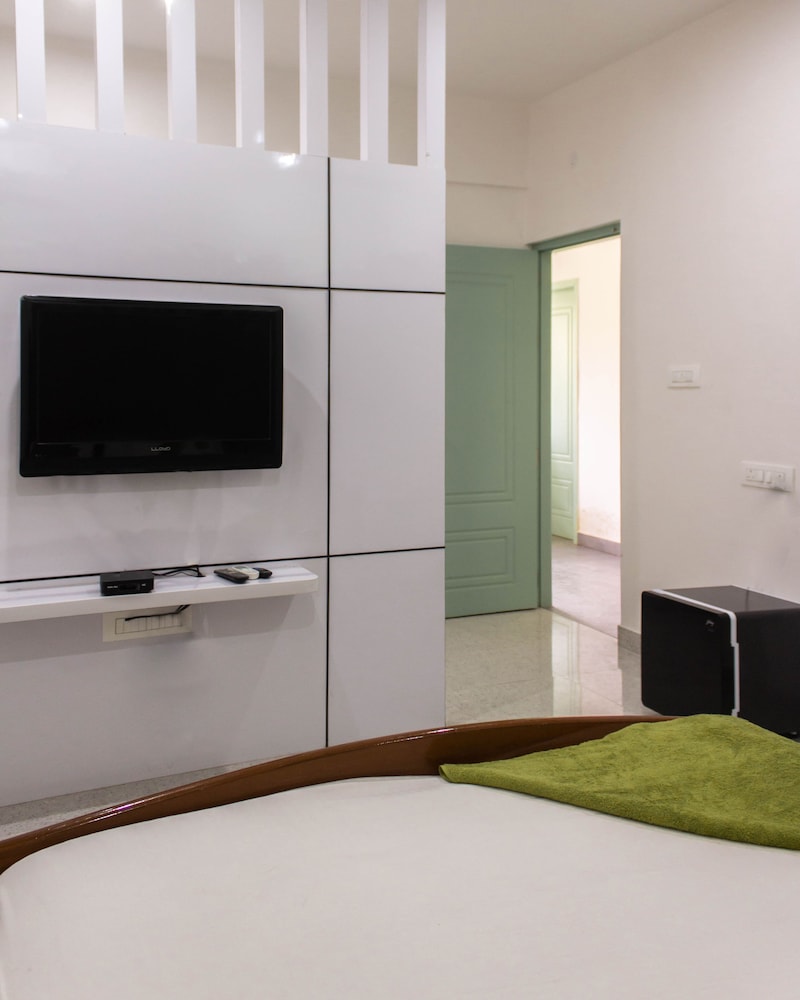 Catalyst Suites view 4