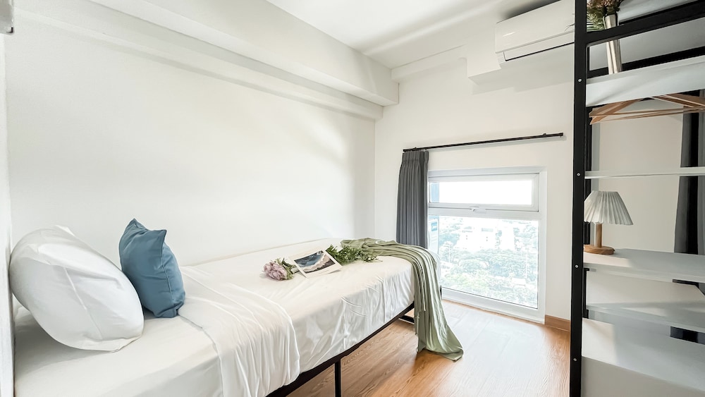 Spacious 3Br At Kingland Avenue Apartment