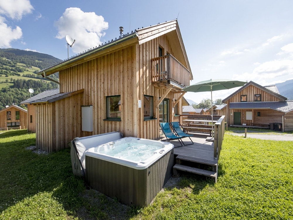 Attractive Chalet With hot tub
