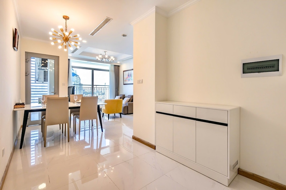 Landmark Plus . Vinhomes Central Park