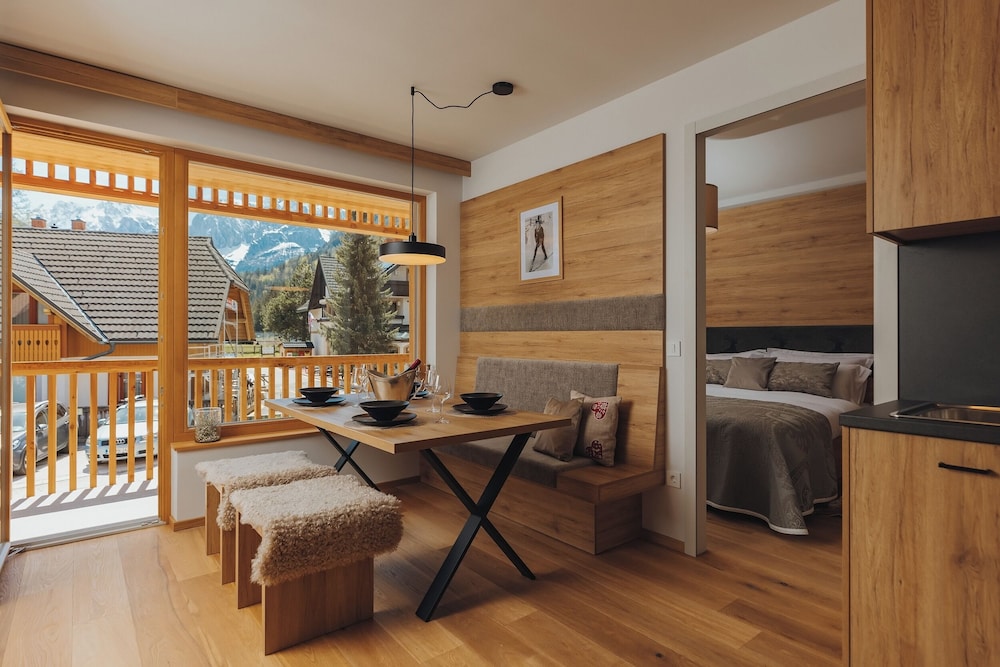 Goldhorn Chalet