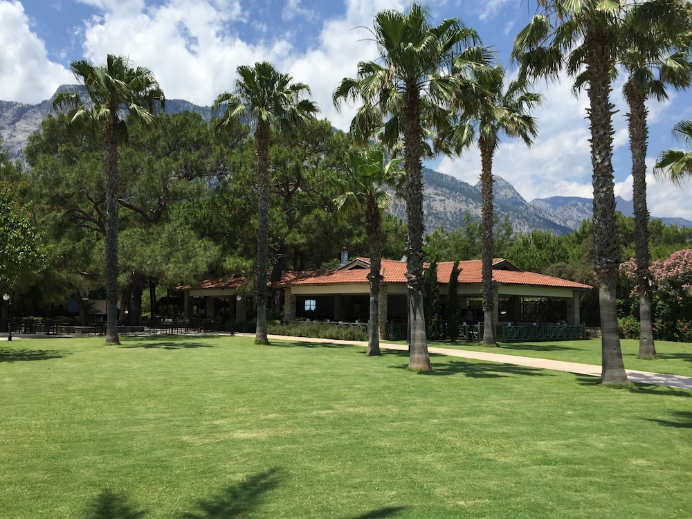 Champion Holiday Village - All Inclusive