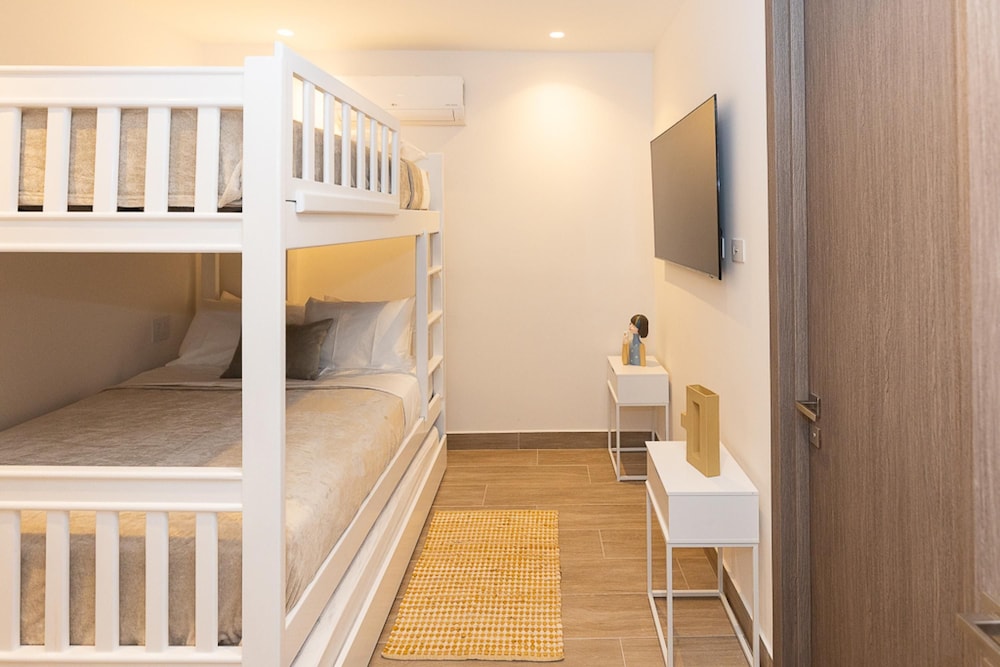 The Danian Condo by Acomodo Casco Viejo