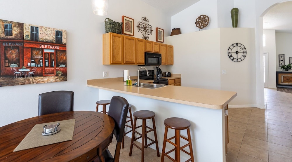 AV340RD 4 Bedroom Charming Villa in Aviana 4 Home