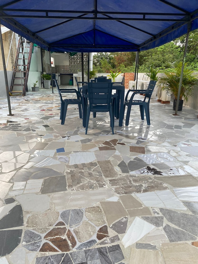 Hostal ISABELLA