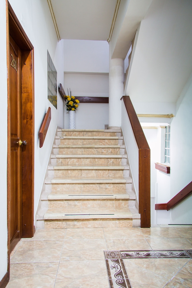 Hotel 721 - Property Image 3