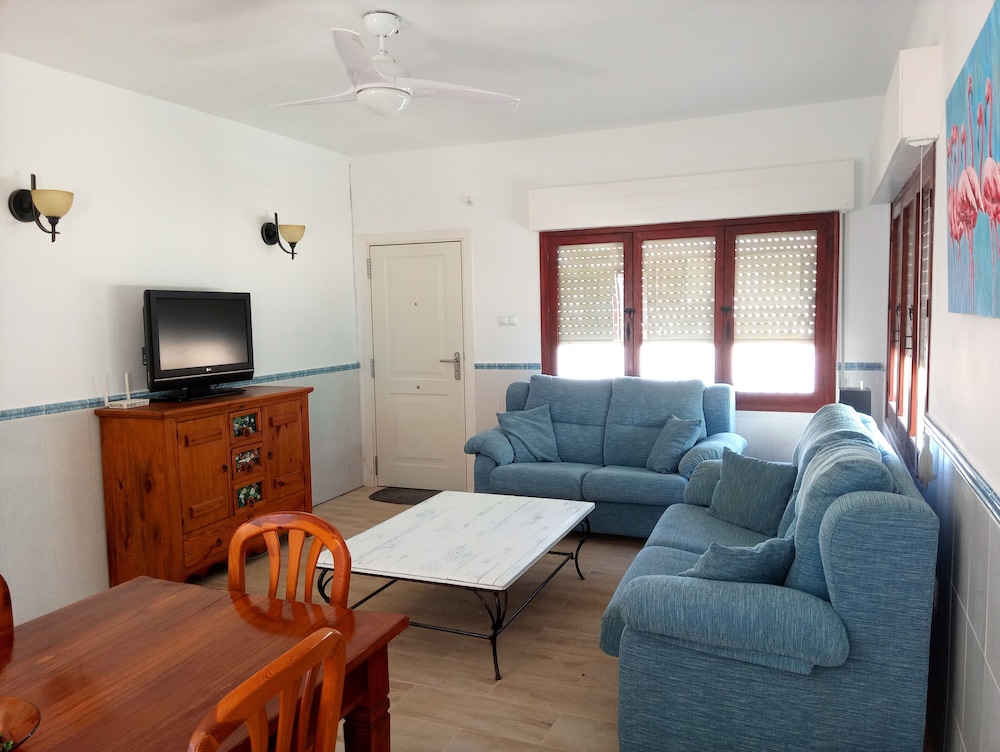 Beachfront House,sea Views Near Historic Cartagena