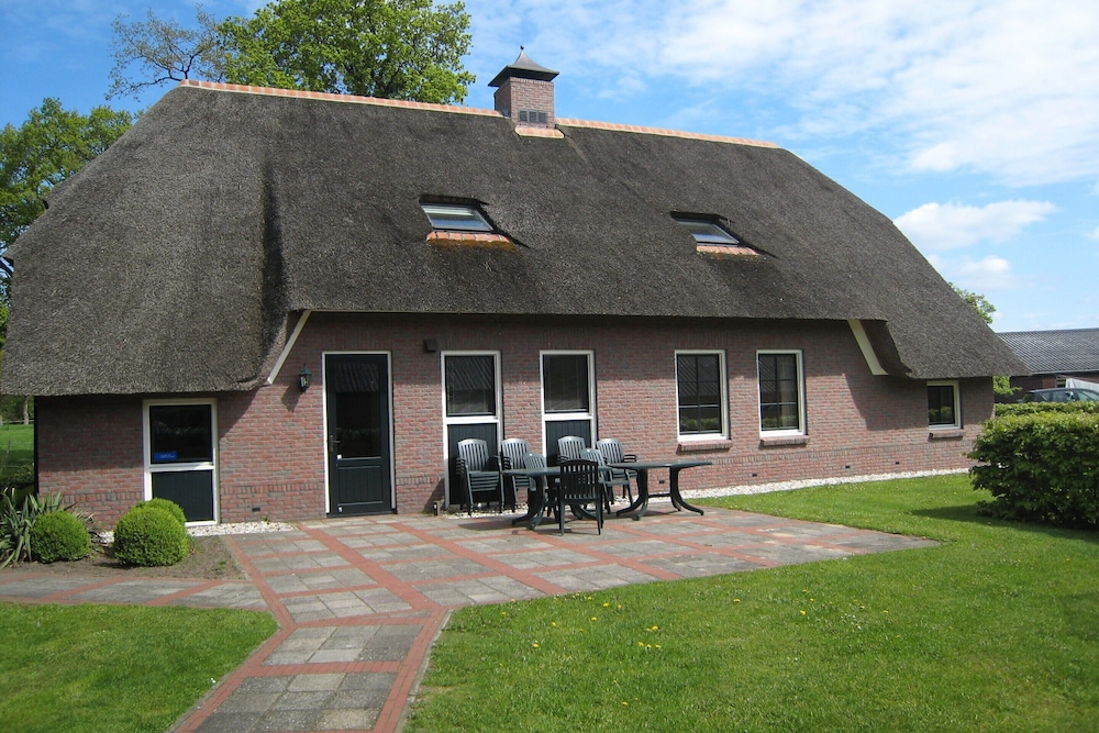 Farmhouse in Rheeze Near Forest and Meadows view 5