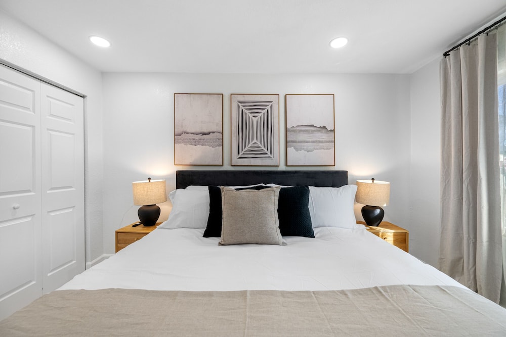The Perfect Family Retreat w Pool and Games