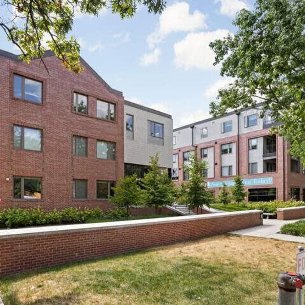 Cozysuites Upscale Modern 2BR Broad Ripple view 5