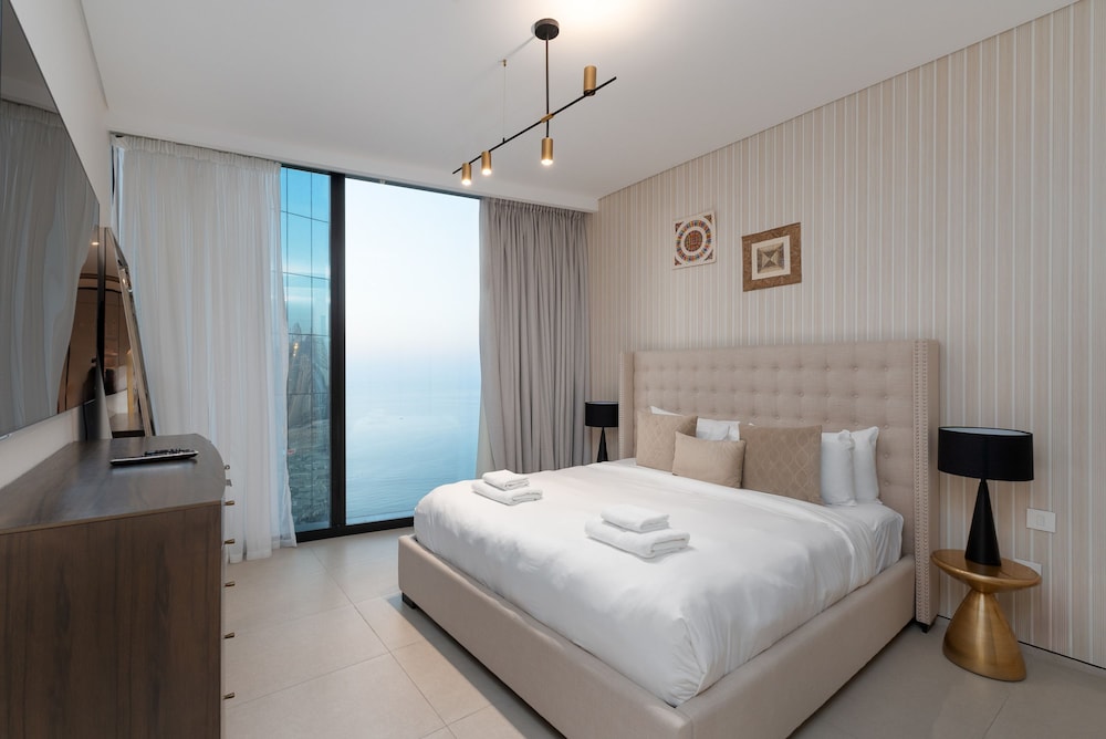 Elegant Address JBR 3BR w Beach Accesss