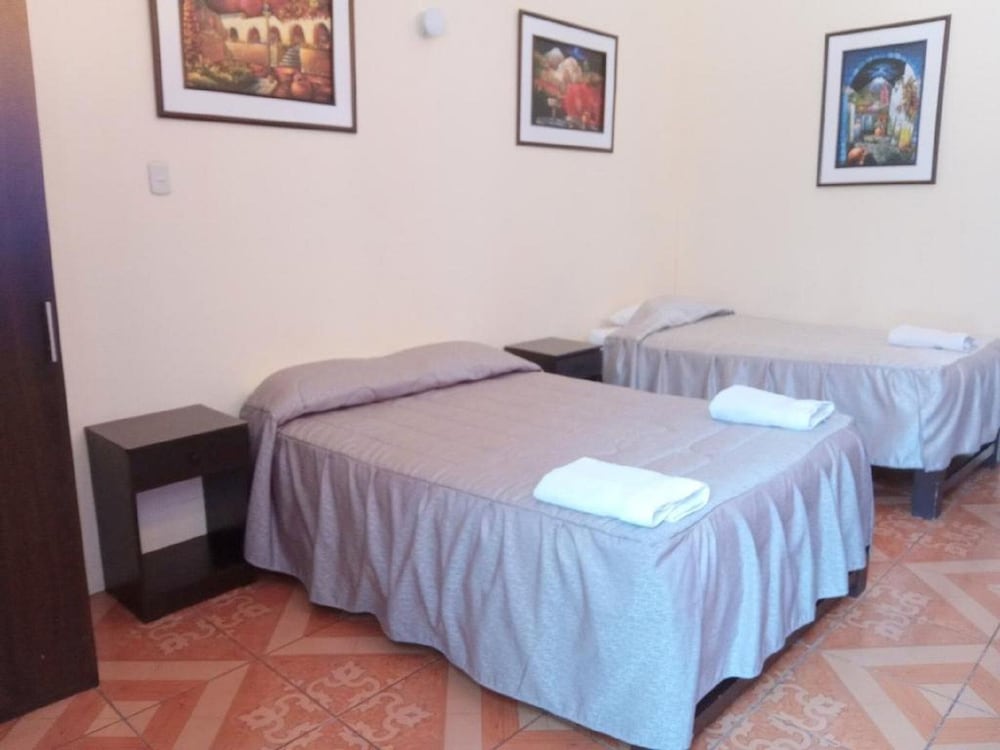 Mango Hostel Bed & Breakfast