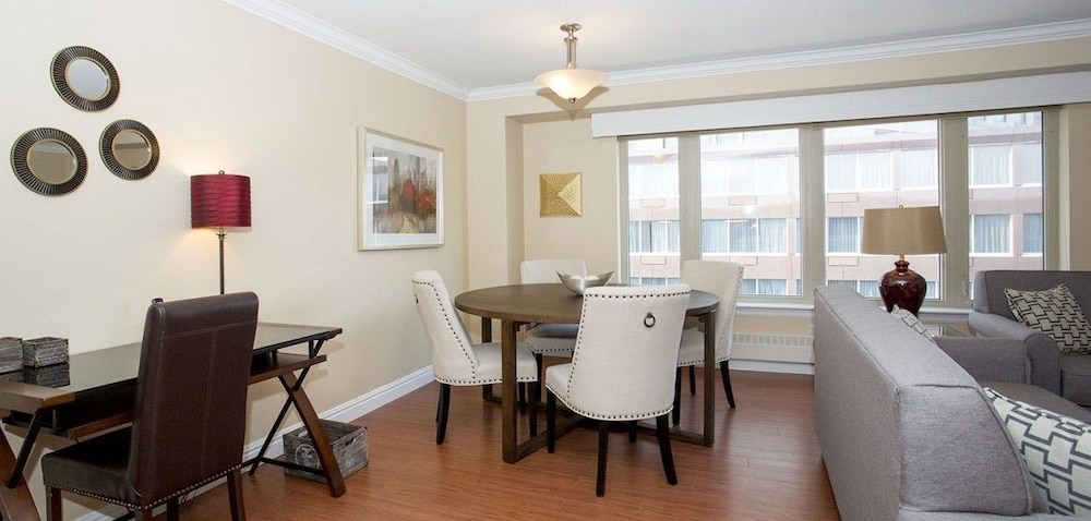 Moore Suites - Salter's gate