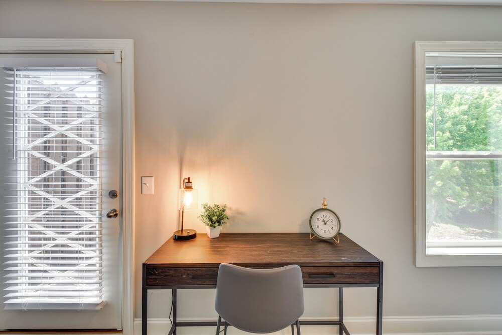 1 Block to Main St & River: Downtown Helen Condo