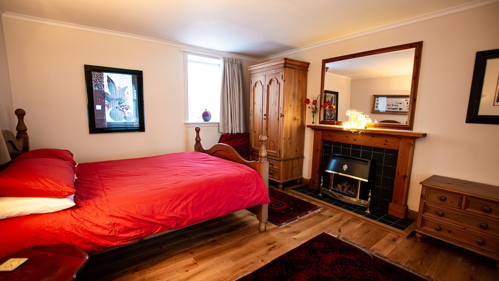 Comfy 3-bedroom Cottage in Newtonmore, Cairngorms view 5