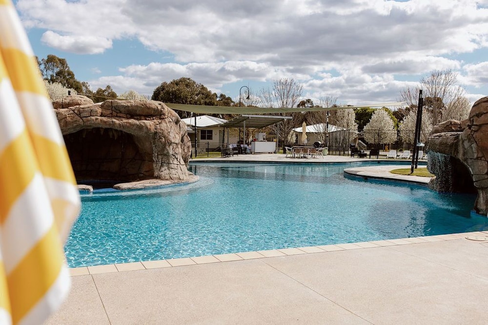 Tindarra Resort