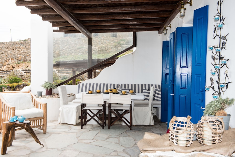 Sea Breeze Balcony of Mykonos