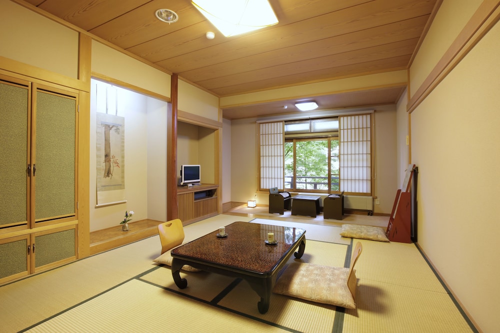 Kusatsu Hotel