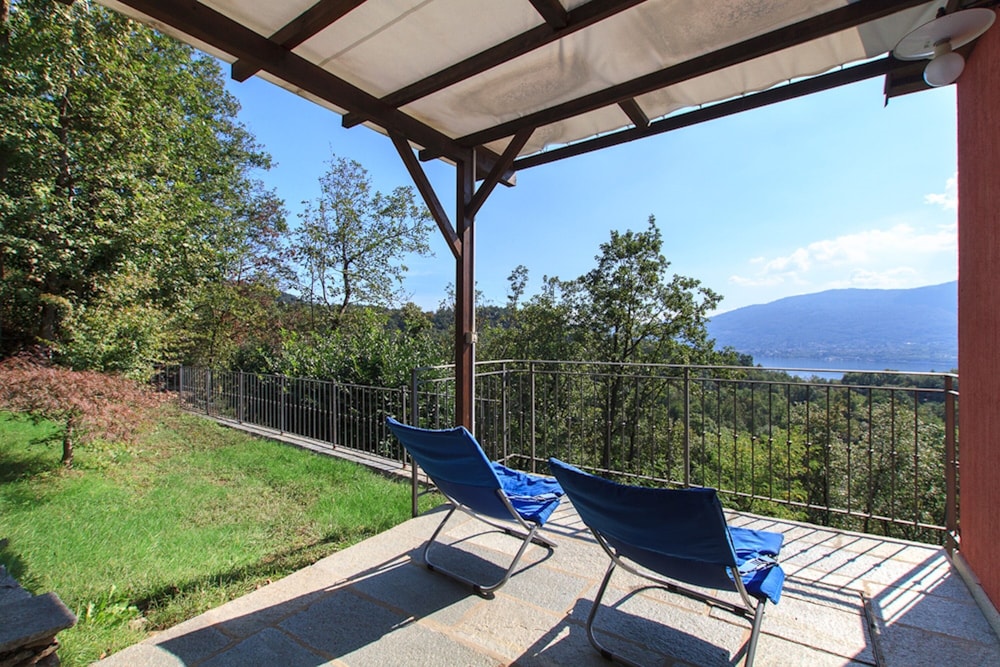 Hillside Retreat With Views on Lake Maggiore