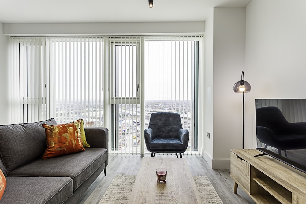 Icon Tower Flat One - North Acton