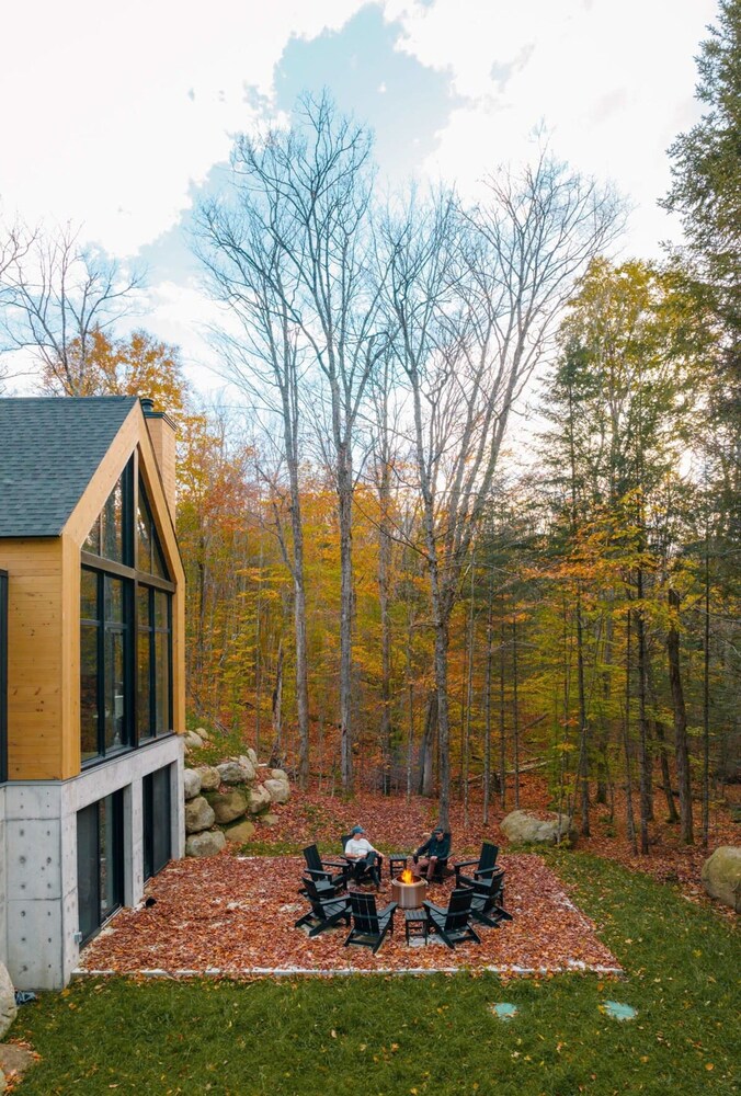 Naro Cabin in Laurentides