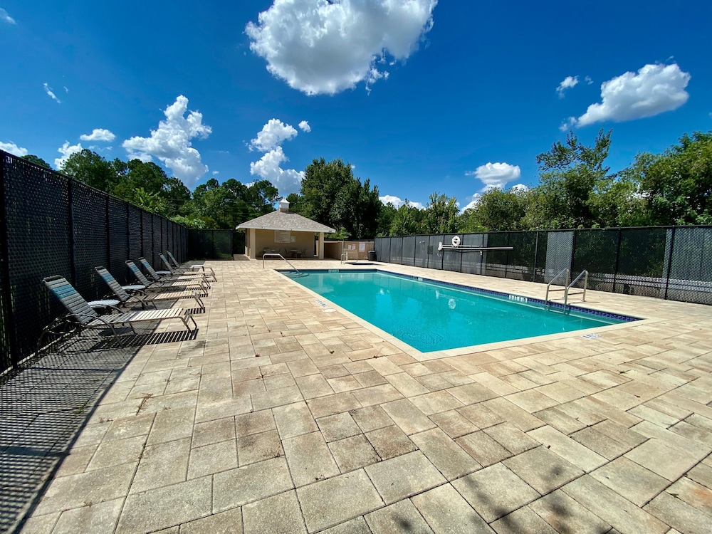 Grand Superior 3BR Condo Near Disney Parks 10