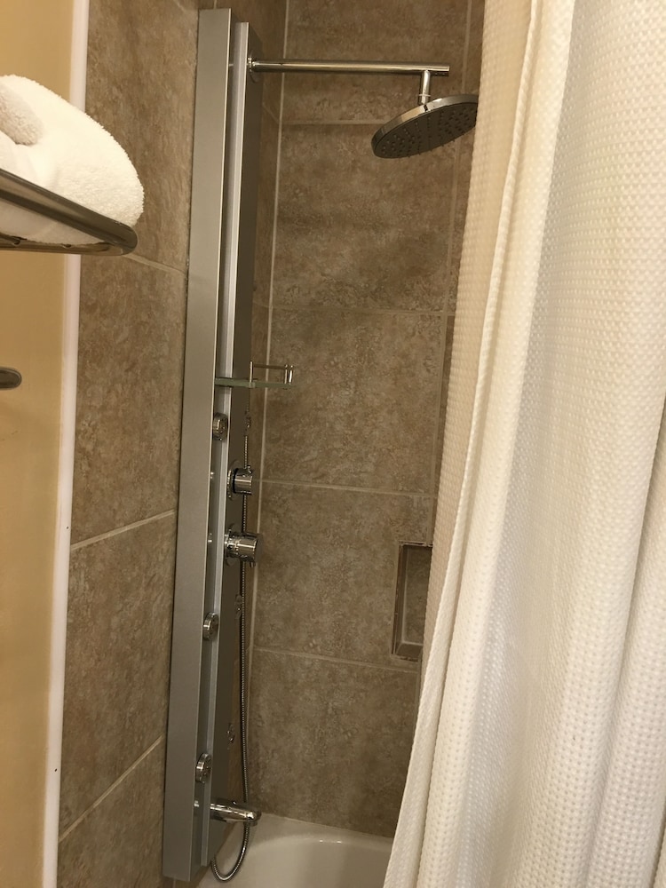 Jefferson City Vacations - Budget Inn - Property Image 14