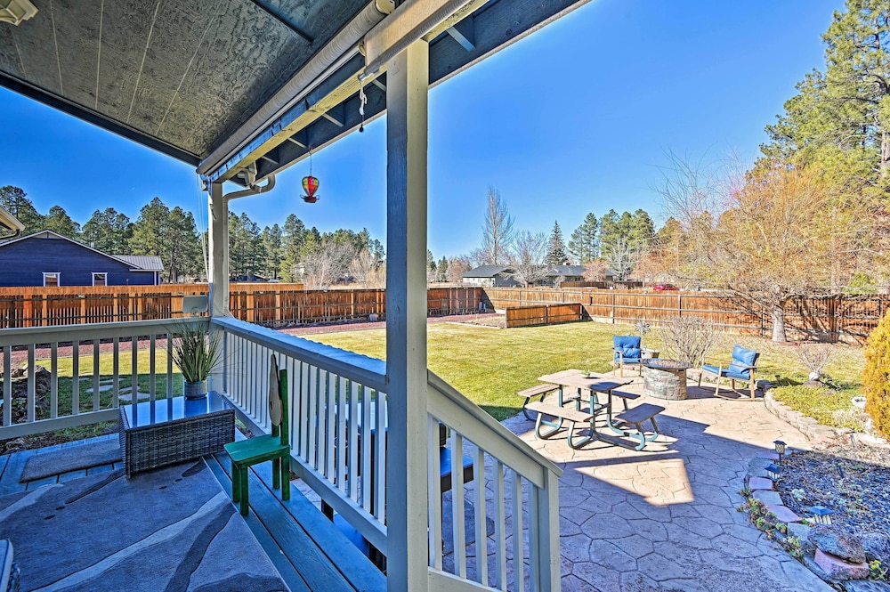 Near Trails, Lakes & Golf: Pinetop Home w/ Deck view 2
