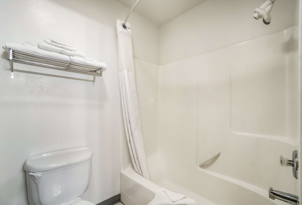 Green River Vacations - Americas Best Value Inn Green River - Property Image 12